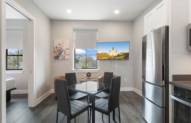 Bywater Suite Hotel - Photo 65