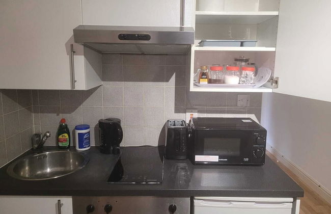 Compact Living Cosy Studio Flat in London - Photo 14