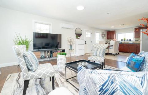 12BCozy 3BR Apartment with Koi Pond in Worcester - Foto 65