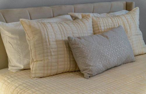 Townhome - Convenient Location - Foto 14