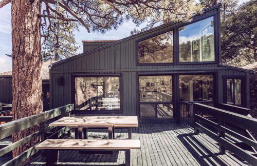 Spectacular Designer Treehouse with Mountain Views - Foto 4