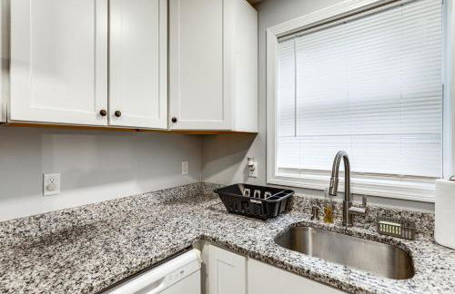 13 Mi to Gillette Stadium Pet-Friendly Apt! - Foto 10