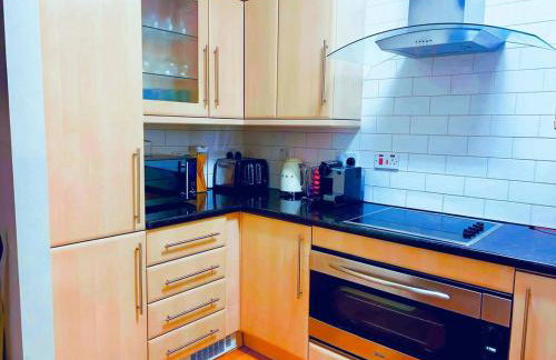 Stylish 2BR Apartment in Leeds City Centre with Town Hall Views - Foto 5