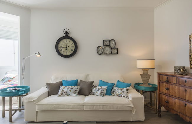 Cozy Seaview Apartment - Photo 11