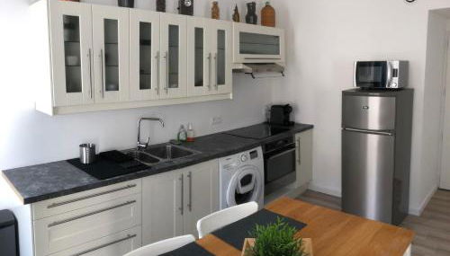 Joli logement au centre de Trévoux - Foto 4, stove, pet friendly, toaster, minibar