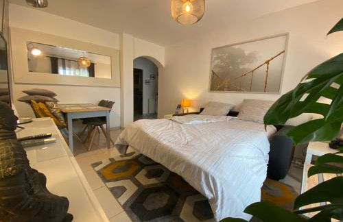 ToulonHost - Le Litardi - Superbe T2 - 2 pas des plages - Clim - Fibre - Foto 6