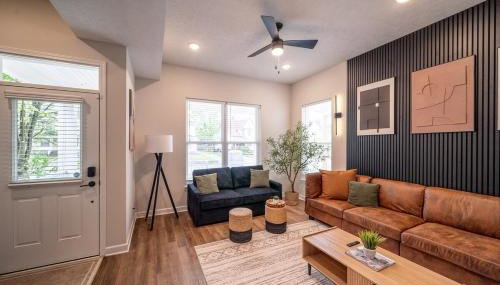 Arcade Game Room! Luxury New 3BR CLE Clinic UnivCircle Little Italy - Foto 4