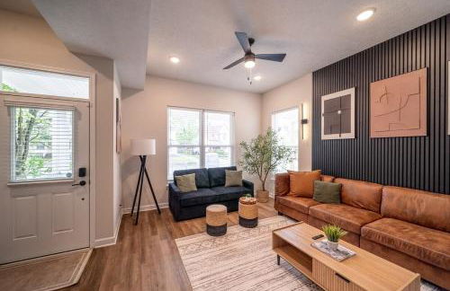 Arcade Game Room! Luxury New 3BR CLE Clinic UnivCircle Little Italy - Foto 4