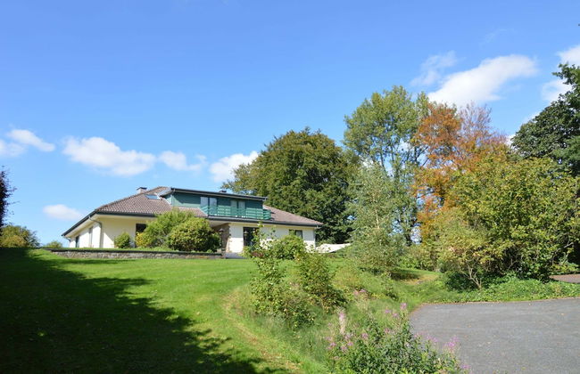 Scenic Villa Near Lake View - Foto 1