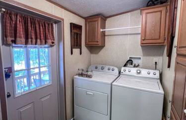 Bern's Summit Solitude: Stream-Front Serenity - Photo 22