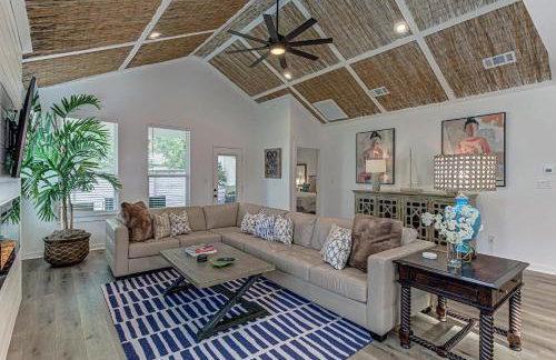 6BD Retreat for 14 with Fire Pit Patio & Lake Access - Foto 11