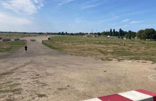 Spacious 3BR Apartment at Schillerkiez - Groups & Families - Foto 51