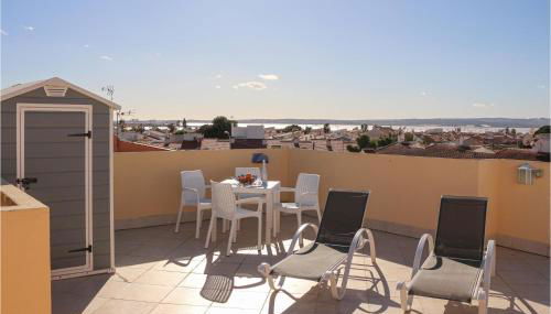 Amazing Apartment In Torrevieja - Foto 5