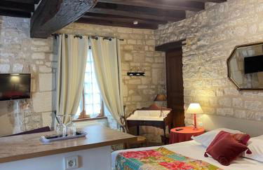 La Maison d'Alienor Les Valmurs - Foto 8