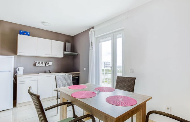 Comfortable Apartment in Novalja near Zrče Beach - Foto 6