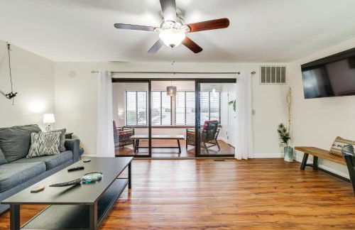 Lakefront Port Clinton Condo with Boat Dock and Slip! - Foto 1