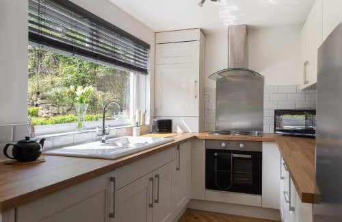 Haworth Haven - Charming Cottage with Private Garden & Summer House - Foto 4