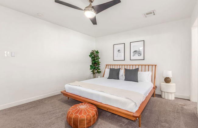 The Melrose ASU Pool Workspace Firepit - Photo 21