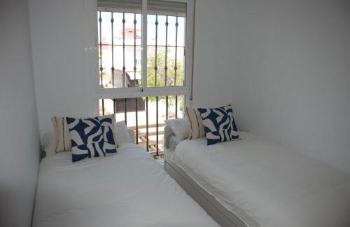 Magnífico Adosado con Piscina en Urb. Palm Beach - Foto 15