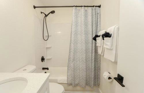 Sojourn's Harborage Jellyfish Suite Near Beach - Photo 8