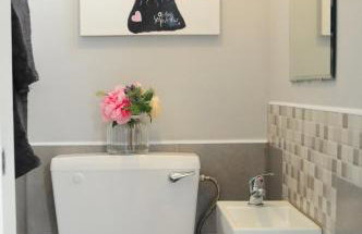 Newly refurbished next to University Hospital Coventry - Foto 2