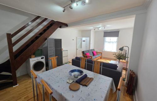 Stylish East London Stay 2Bed Home in Forest Gate - Foto 21