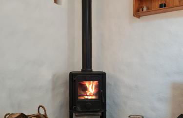 Cosy Couples Retreat at THE COOP with Hot Tub - Foto 2