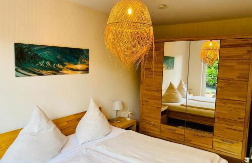 FeWo SONNENDECK Familien-strandnah-Garten-Hunde-Sport-und Schwimmbadnah-HansaPark - Foto 3