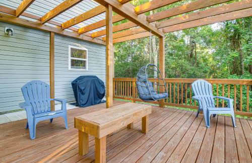 Dog-Friendly Home with Pool Access Near Oak Island! - Foto 2