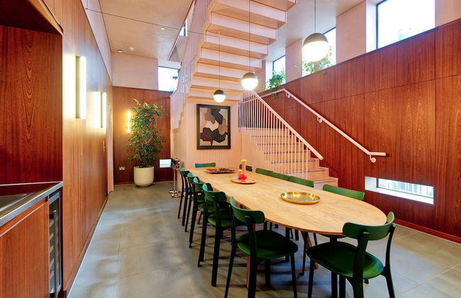 Elegant Two-bedroom Apartment in Vibrant Poplar - Foto 25