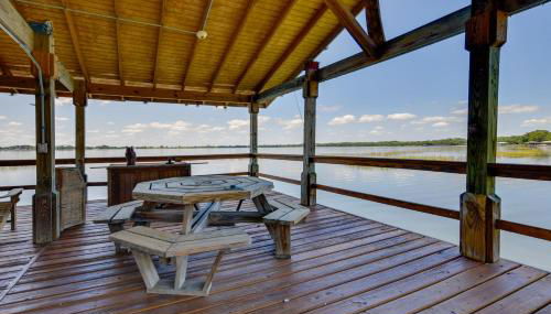 Waterfront Lake Placid Home with Private Dock! - Foto 2