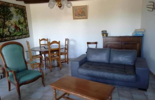 Maison charmante et rustique en Vallée du Cher pour vacances au calme - FR-1-491-394 - Foto 10