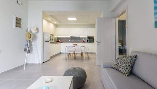 Seashell Apt 2 - Photo 2