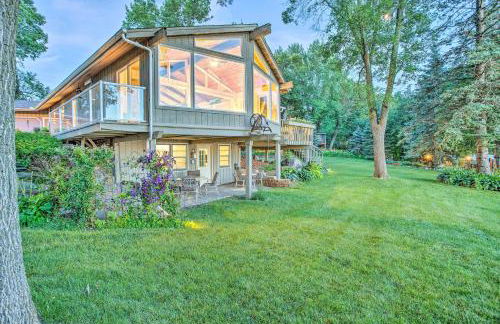 Cedar Lake Retreat with Boathouse and Dock! - Foto 34