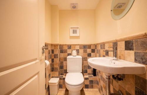 Family & Pet Friendly Coastal Base Near Dartmouth - Foto 29