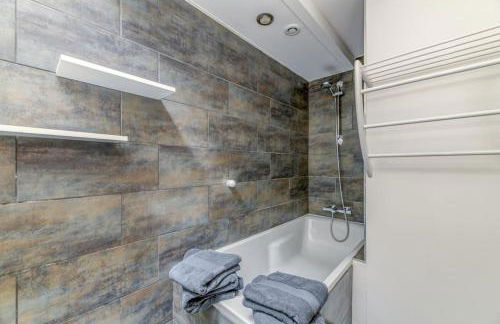 Voiron House 2 Chambres Climatisation - Photo 10