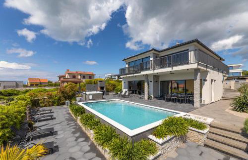 Villa Niko with heated pool, sauna and jacuzzi - Photo 1