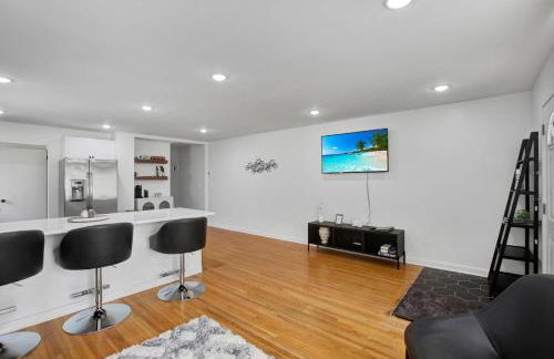 Chic Escape Near Mall of America - Foto 16