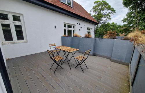 2 Bedroom Lux Apartment in Hendon- New Build - Photo 5