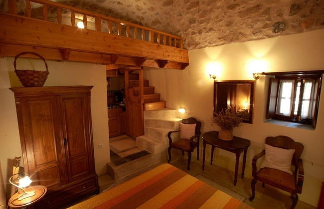 Dorovinis Monemvasia Castlehouses - Photo 9