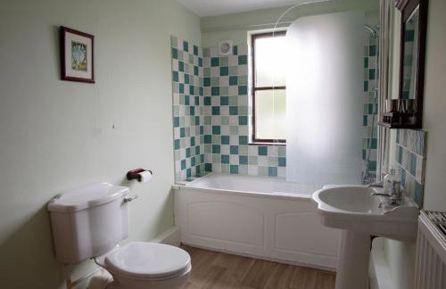 Honeysuckle - Photo 7