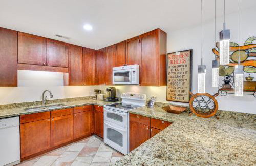 Pet Friendly with Fire Pit Walk to the Beach! - Photo 5