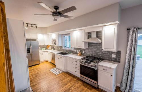 Lakeside Vineyard Farmhouse - Foto 4