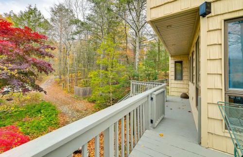 Great Barrington Lakeside Getaway with Kayak and Grill - Foto 44