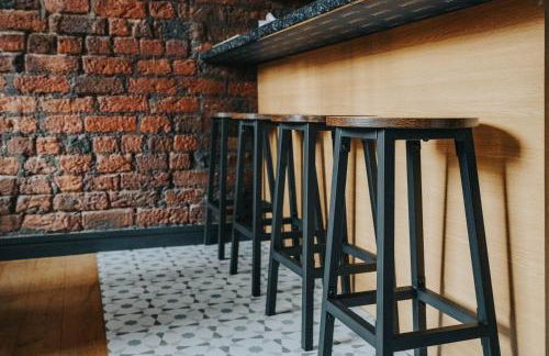 Liverpool Warehouse Flat - Sleeps 5, WiFi, Free On-Site Parking - Foto 6