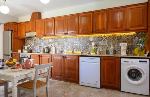 Mansion House - Photo 12