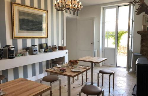 Château Bernon Gite 15 Personnes - piscine et SPA - Foto 17