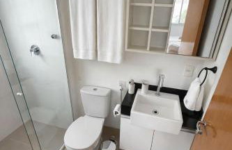 Apto Completo 2 Quartos em Frente ao Shopping com Vaga - Foto 7