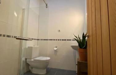 Courtyard Cottage - Photo 25