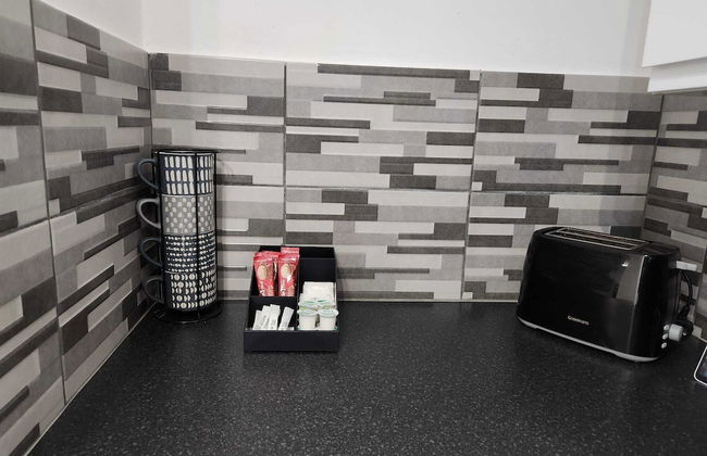 Grays Apartment With City Views Lakeside Shopping - Photo 16